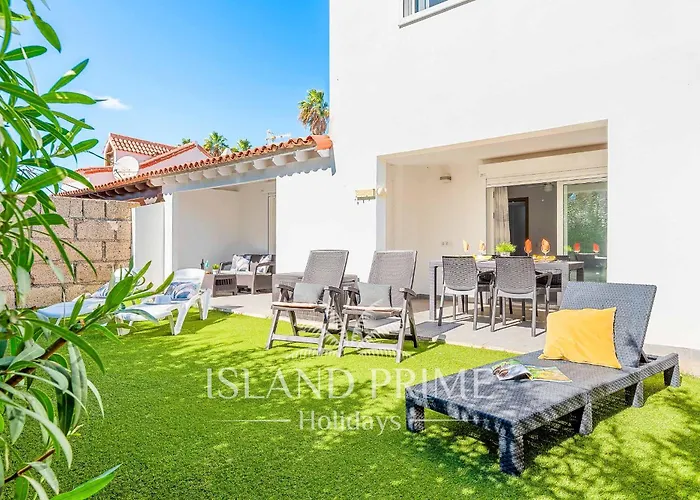 Family In A Heated Pool Complex In Golf Del Sur Fv4 Villa *